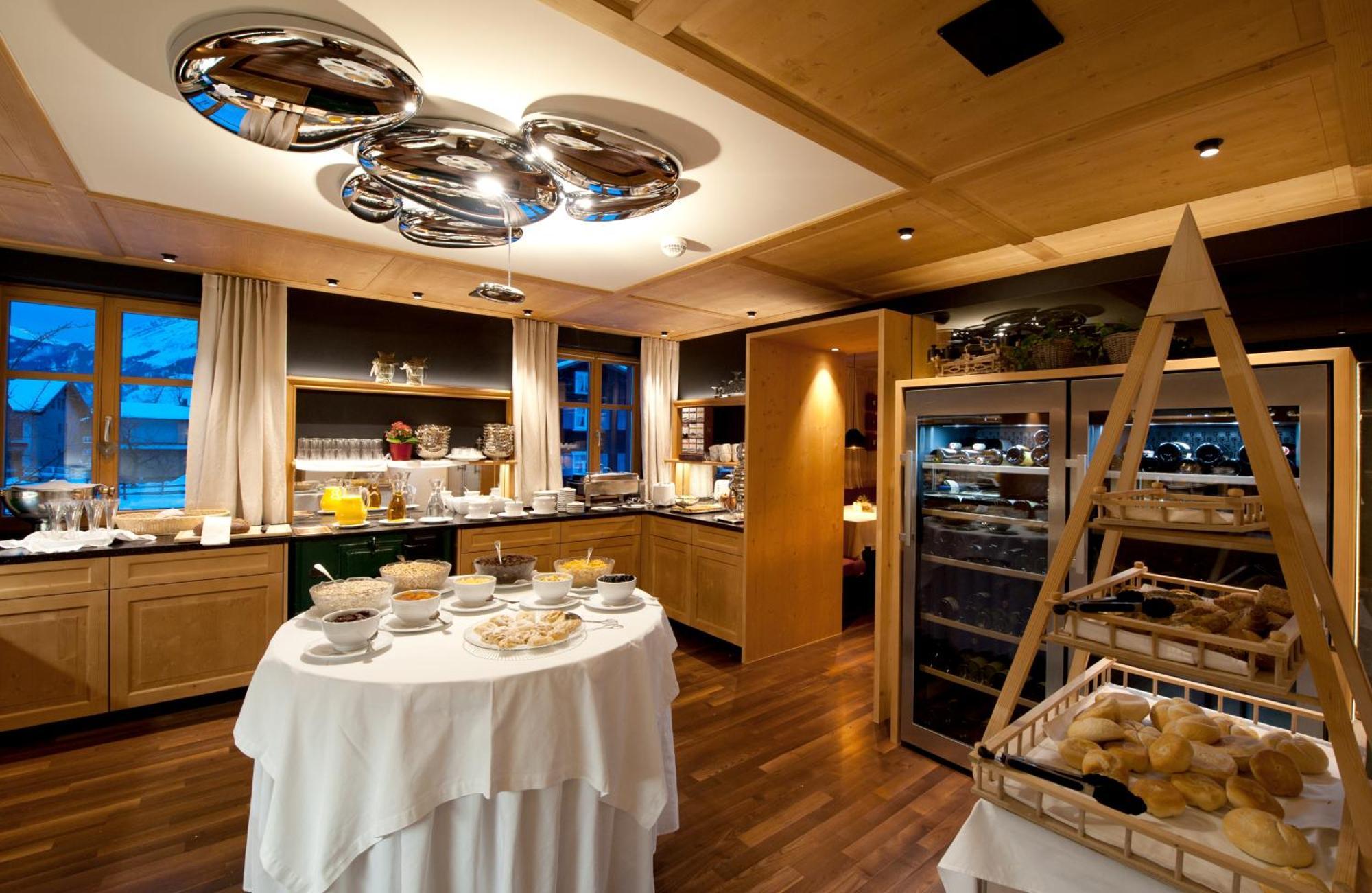 Hotel Gasthof Adler Schoppernau Esterno foto